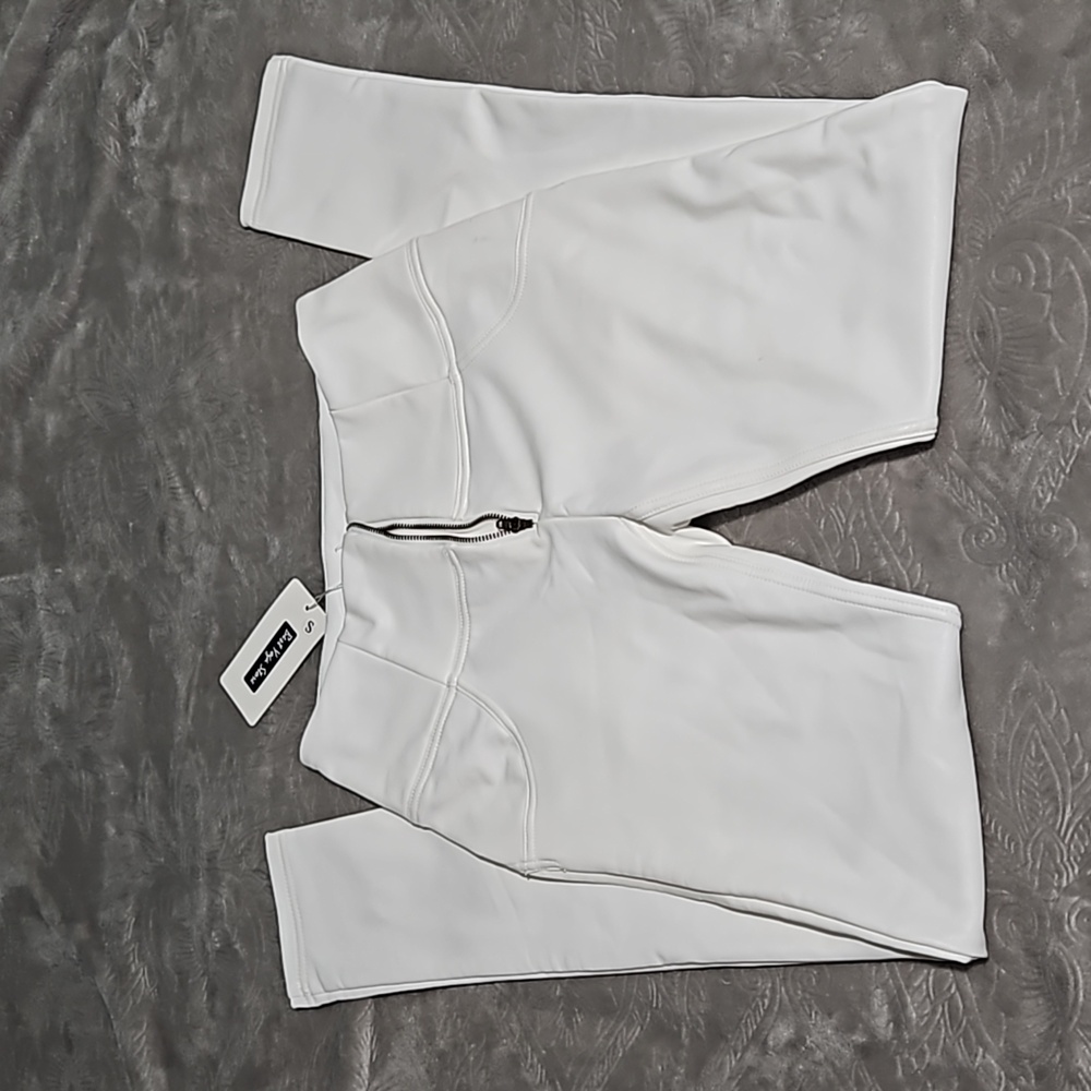 Best Yoga Store size small pants